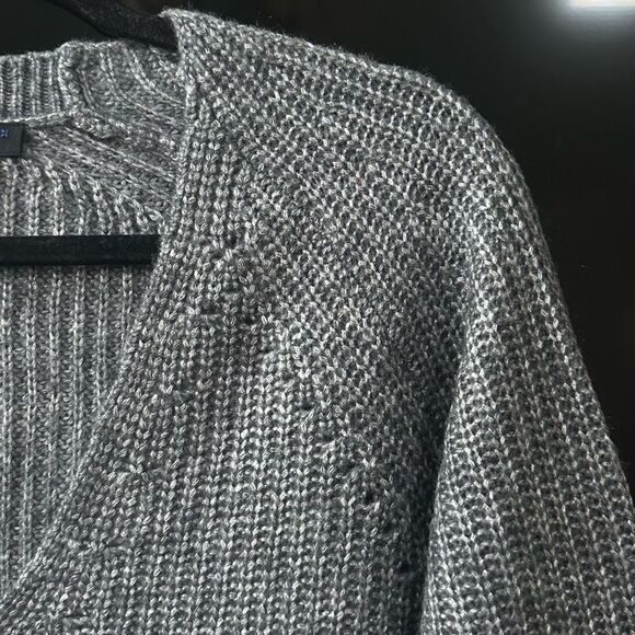 PAIGE Richelle Rib Knit Gray Sweater, Size M - Picture 6 of 9